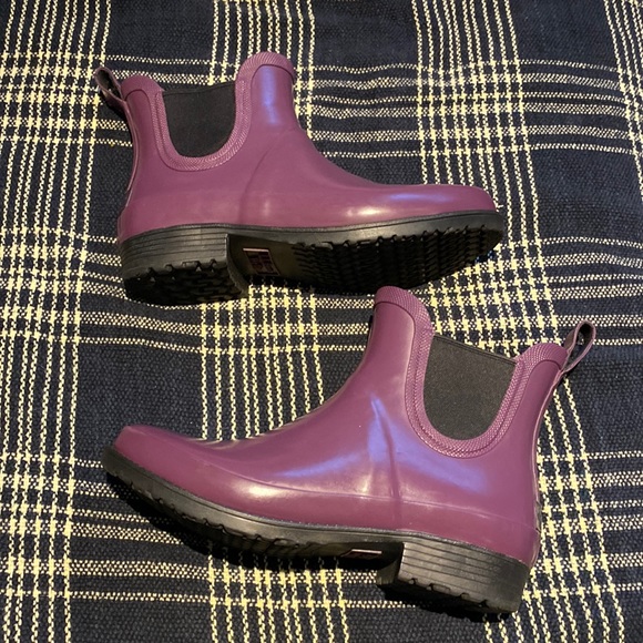 L.L. Bean Shoes - L.L Bean Purple Rubber Ankle Boots - 8